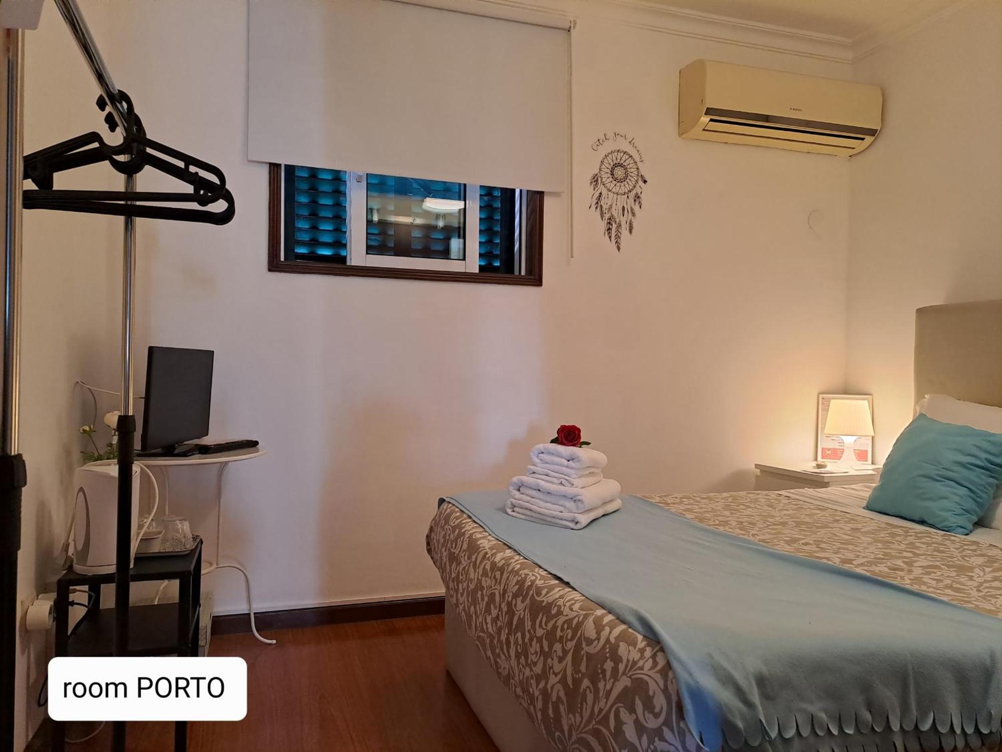 Local 4 Dreams Hotel Porto Luaran gambar